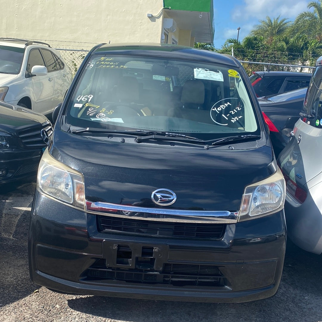 2013 Daihatsu Move black