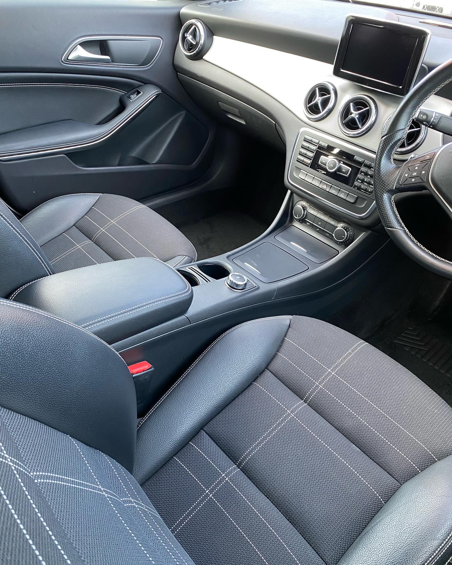 2014 Mercedes-Benz CLA White