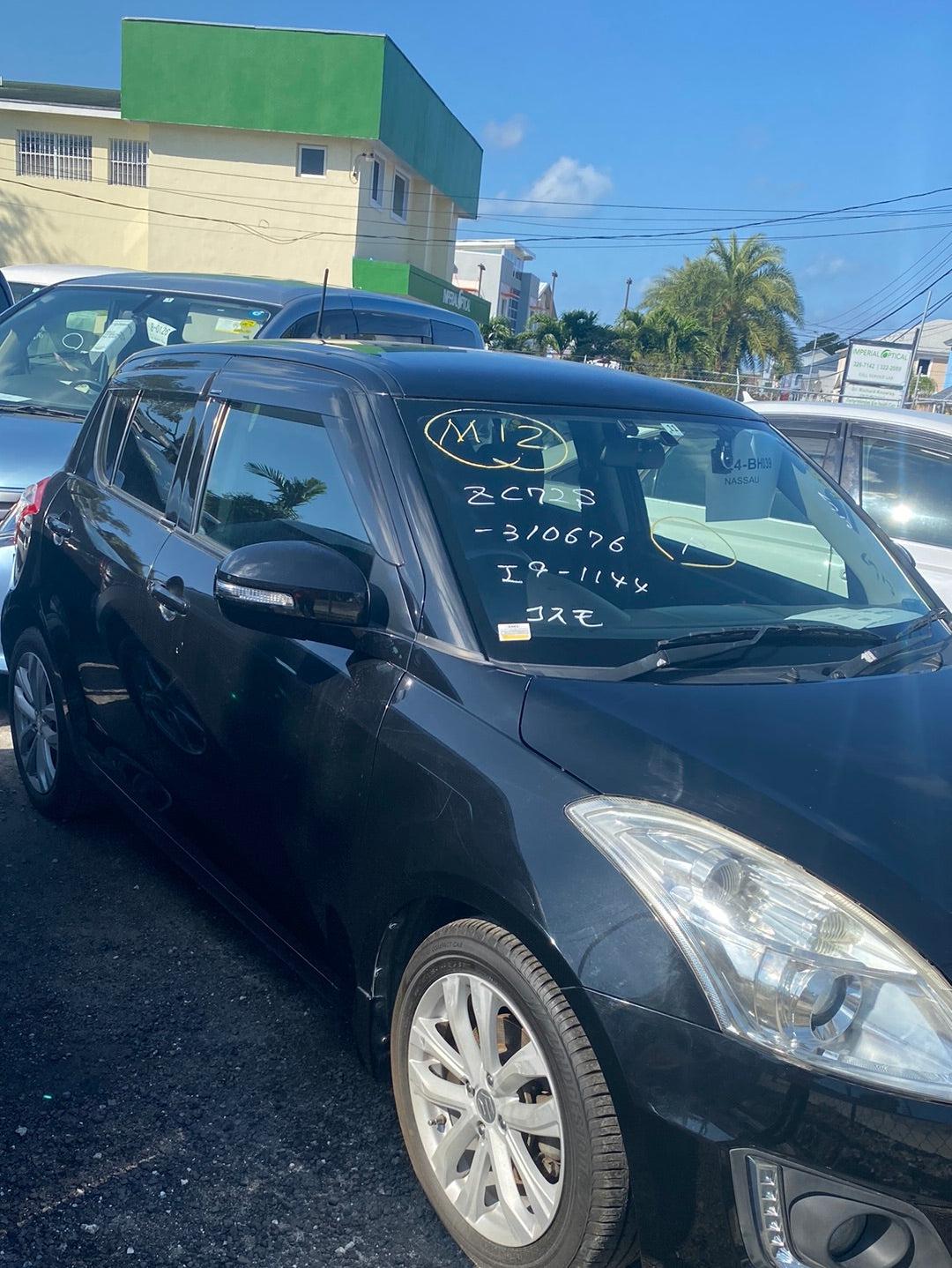2013 Suzuki Swift black