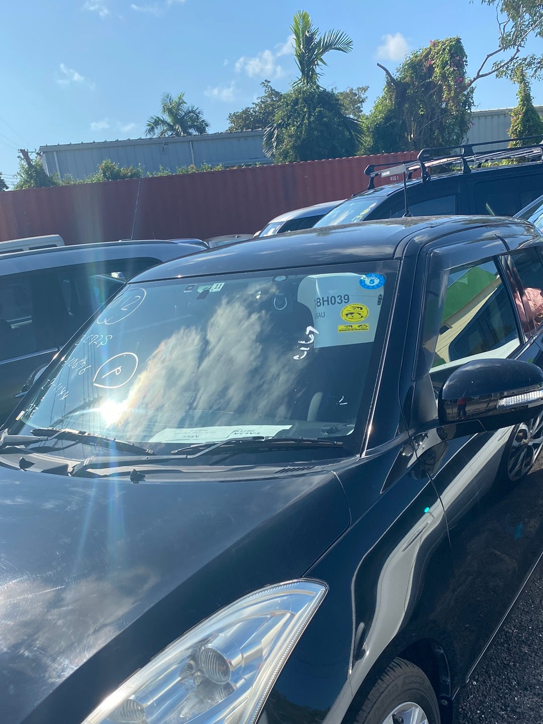 2013 Suzuki Swift black