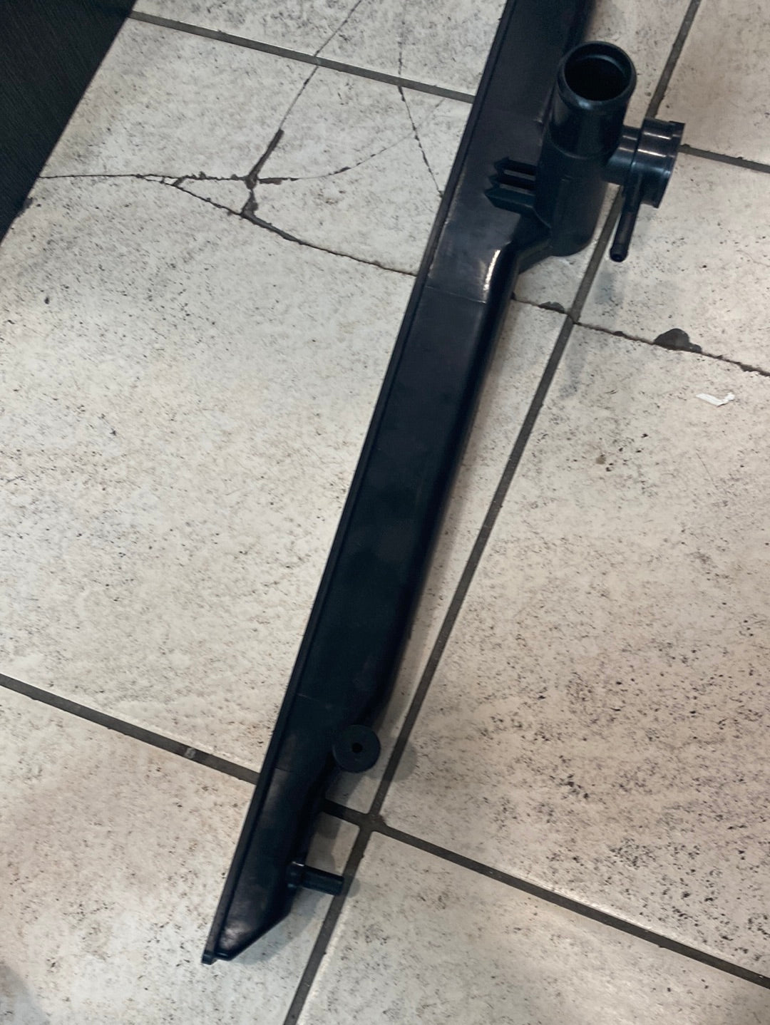 Radiator plastic tank