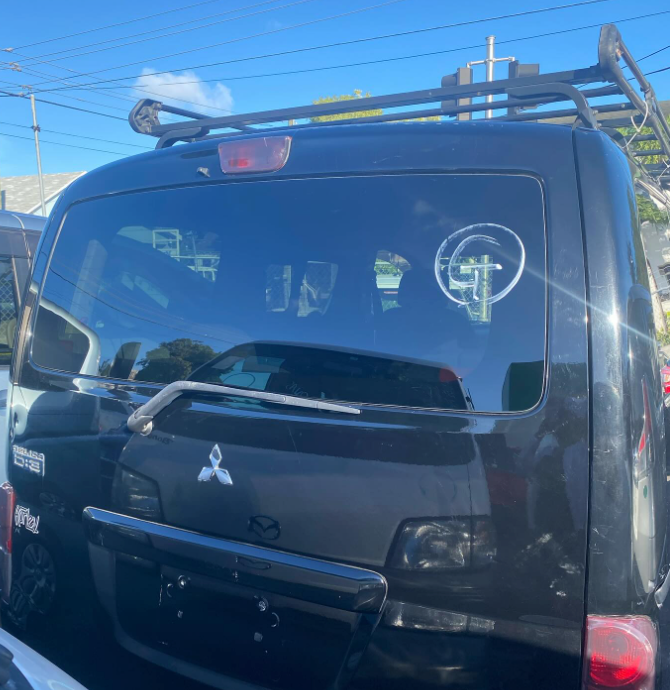 2013 Mitsubishi Delica Black