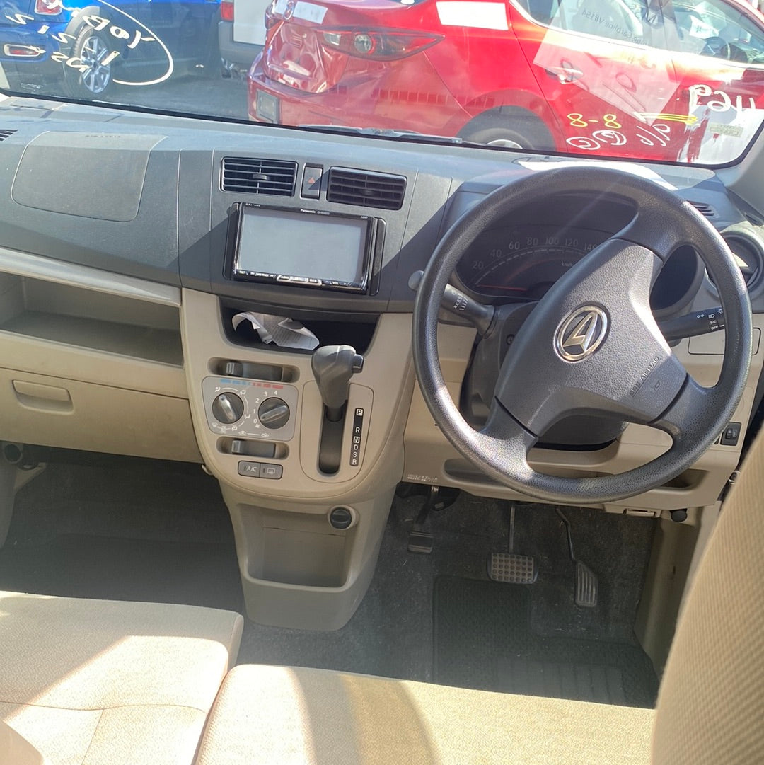 2013 Daihatsu Move black