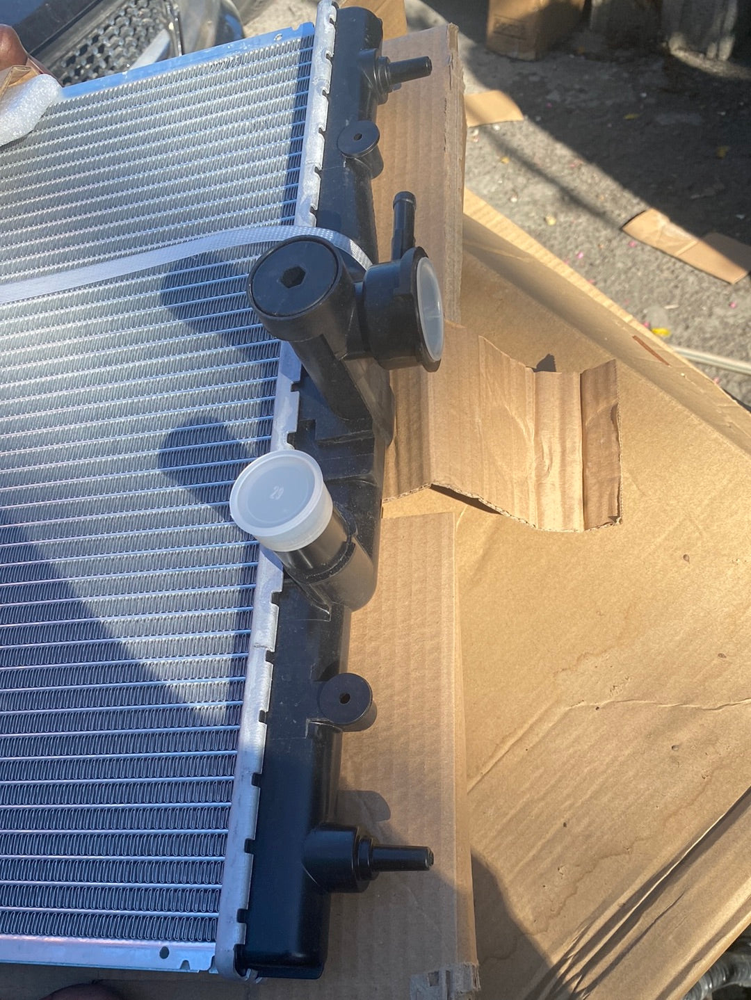 Radiator for Nissan March