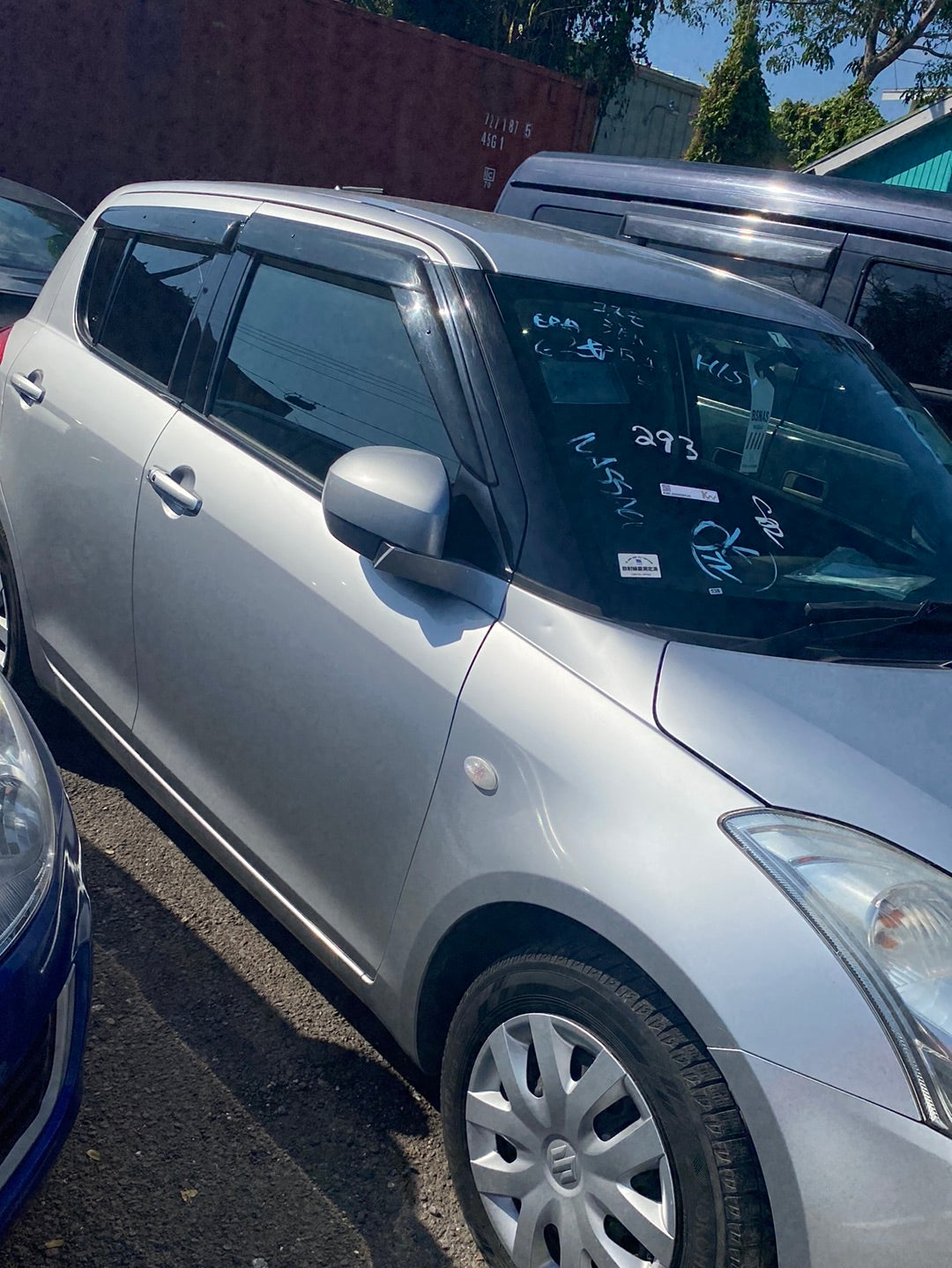 2013 Suzuki Swift Silver