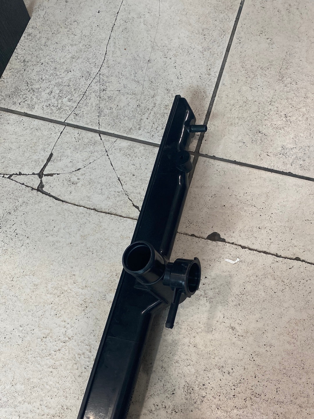 Radiator plastic tank