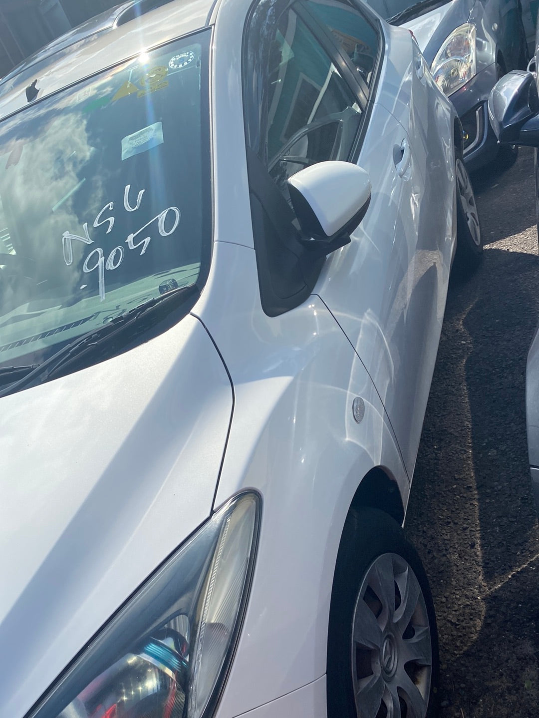 2014 Mazda Demio white