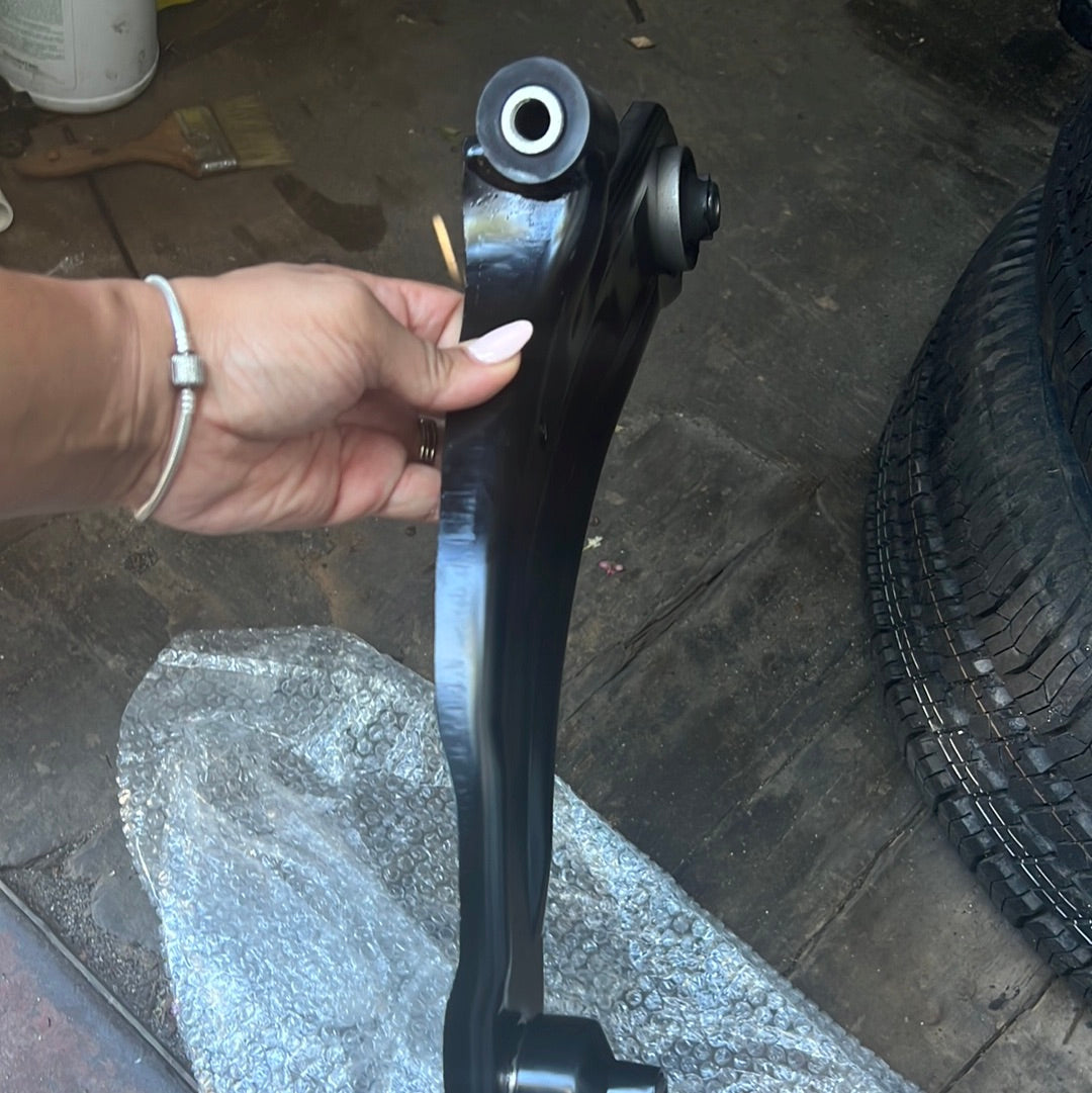 Cube lower control arm
