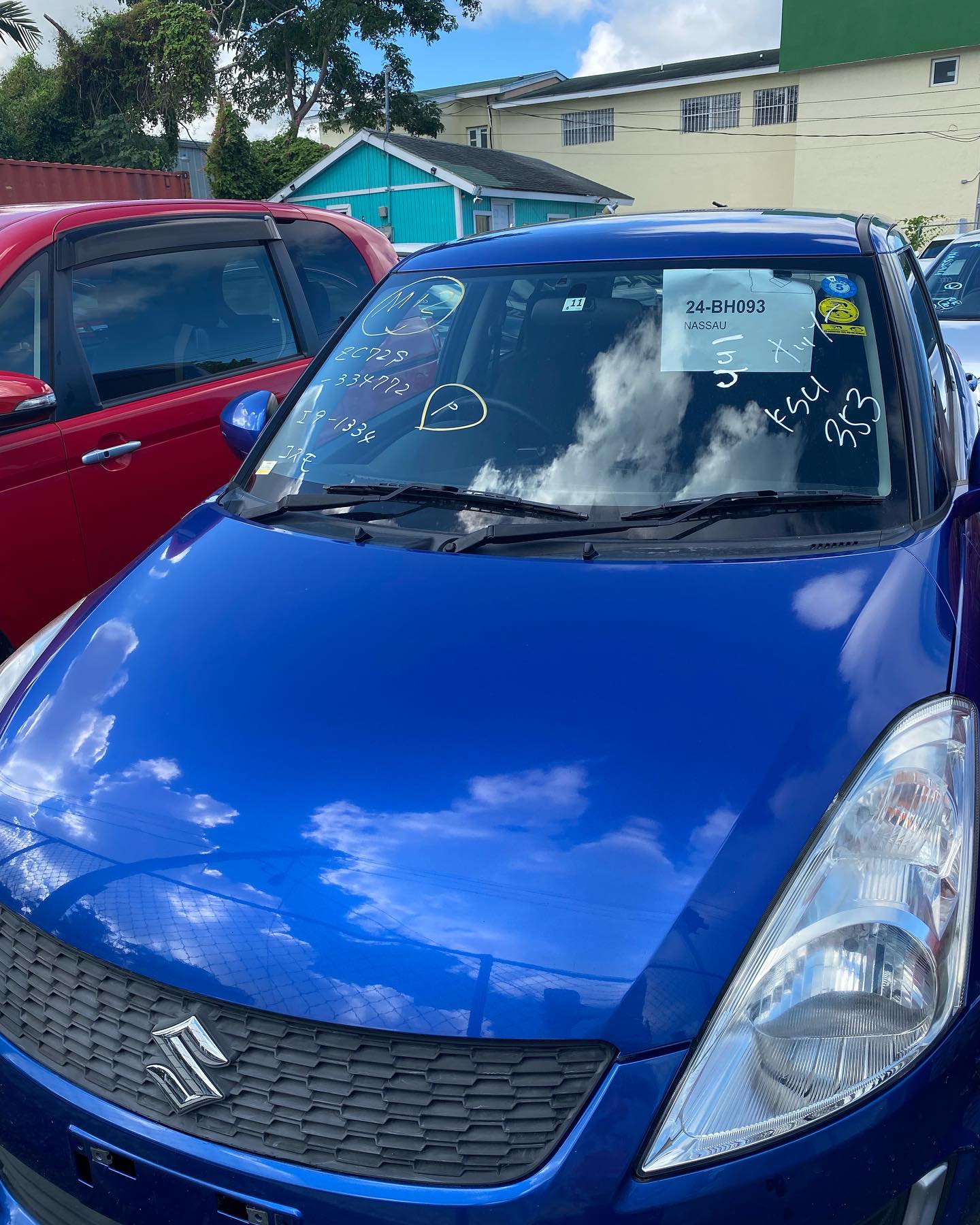 2013 Suzuki Swift blue