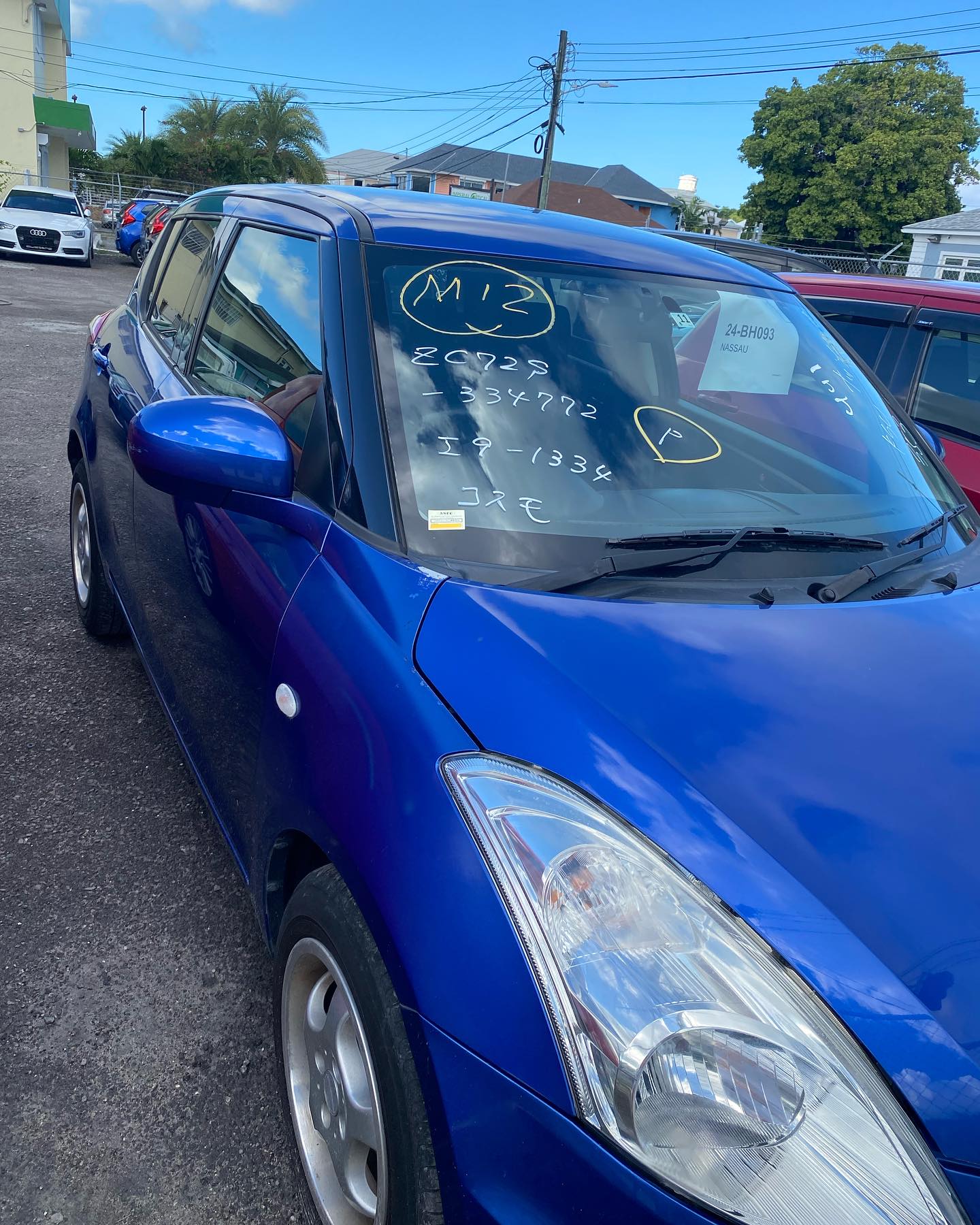 2013 Suzuki Swift blue