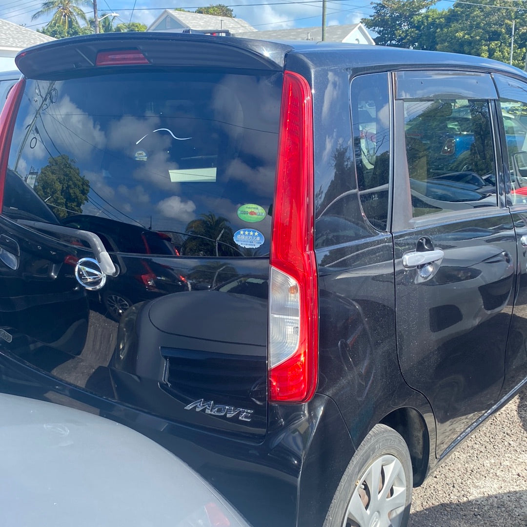 2013 Daihatsu Move black