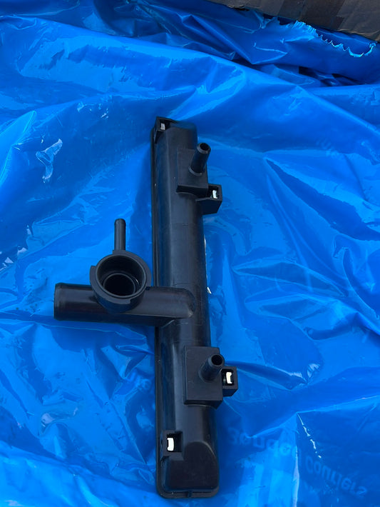 Radiator plastic tank