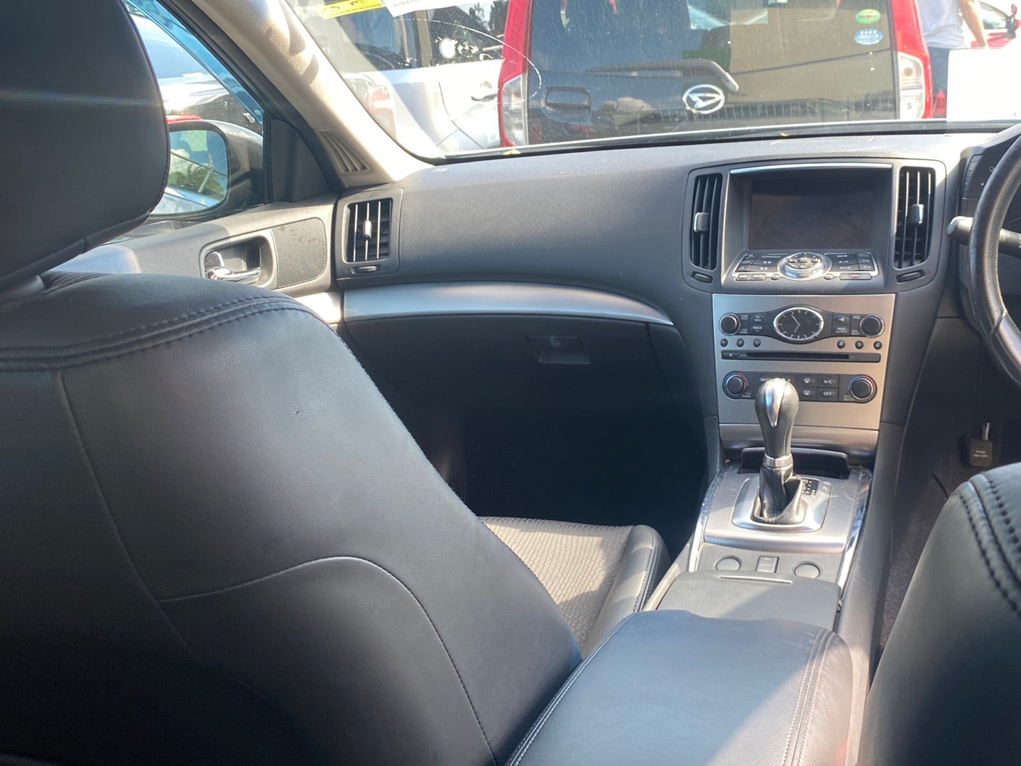 2014 Nissan Skyline Silver