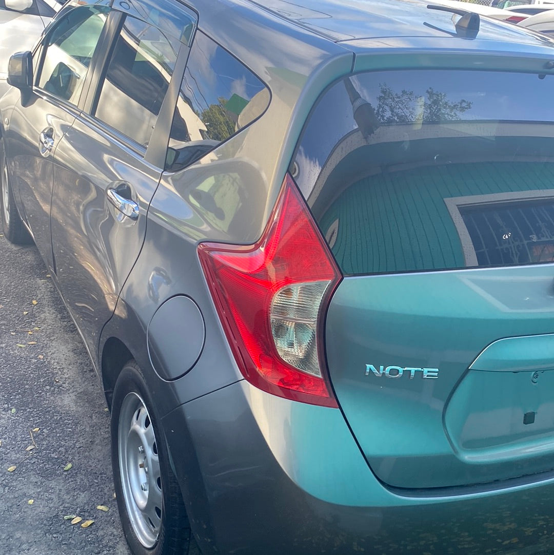 2013 Nissan Note Gray