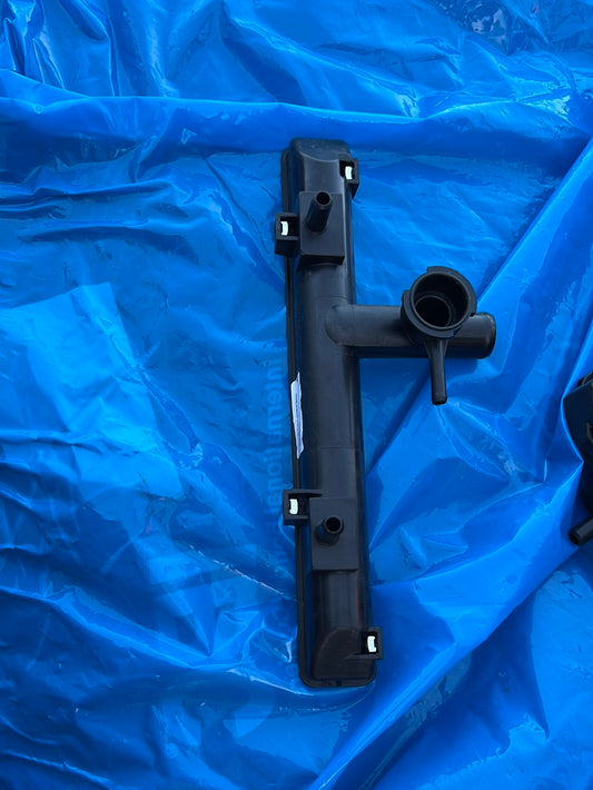 Radiator plastic tank
