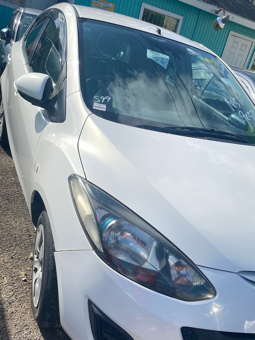 2014 Mazda Demio white