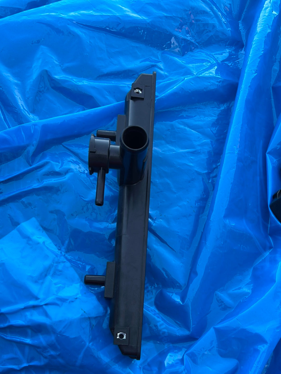 Radiator plastic tank