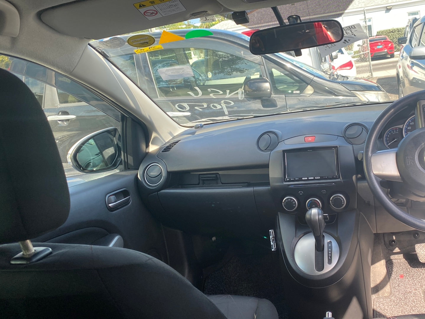2014 Mazda Demio white