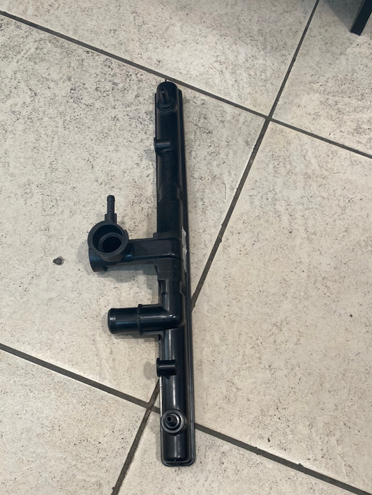 Radiator plastic tank