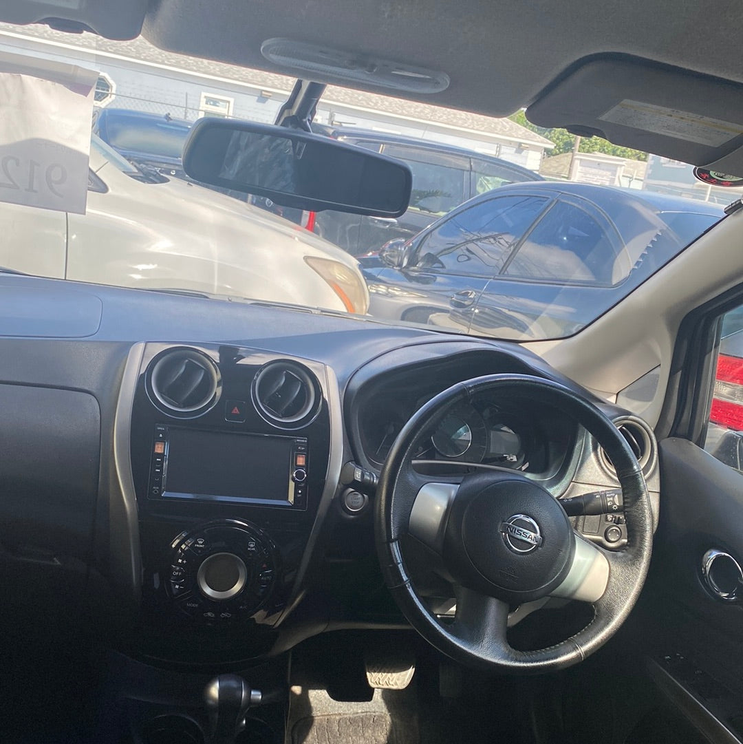 2013 Nissan Note Gray