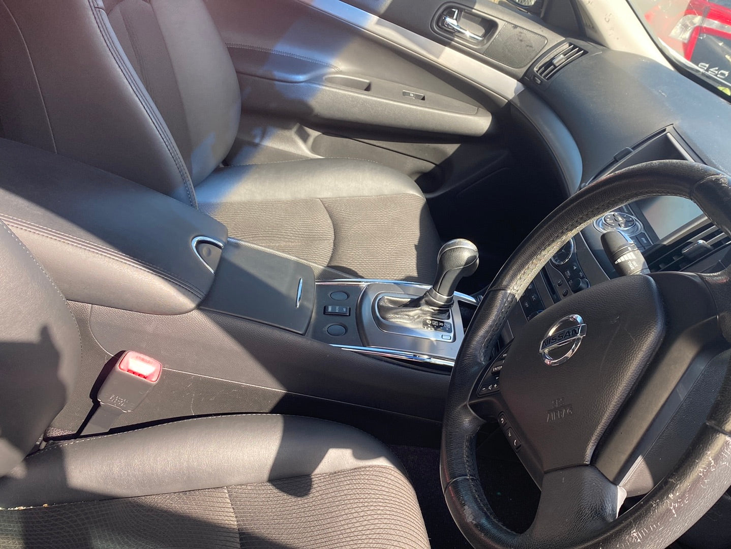 2014 Nissan Skyline Silver