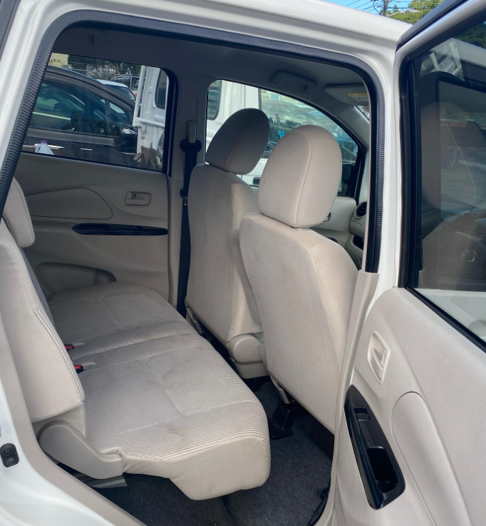2014 Nissan dayz White