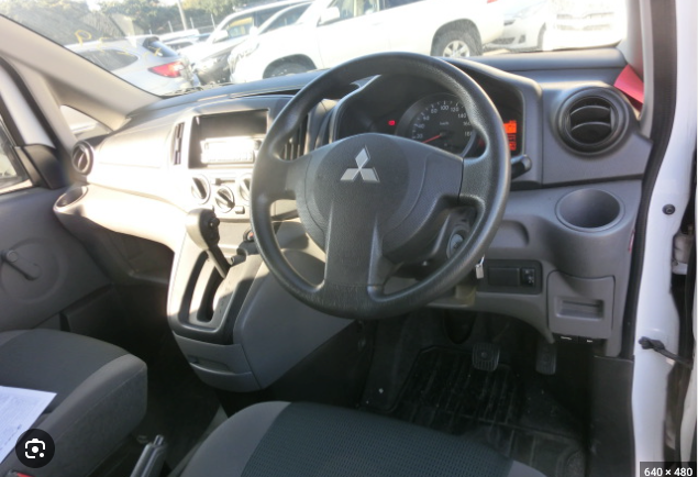 2013 Mitsubishi Delica White