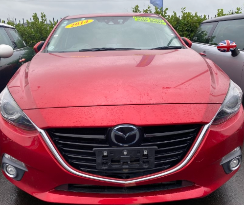 2014 Mazda Axela Red